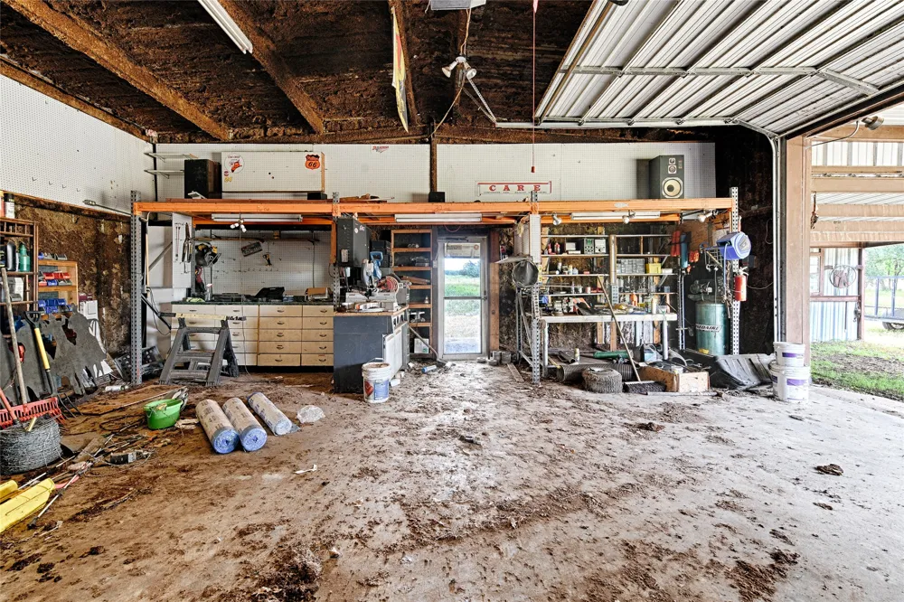 18692 County Road 334 Quinlan, TX 75474