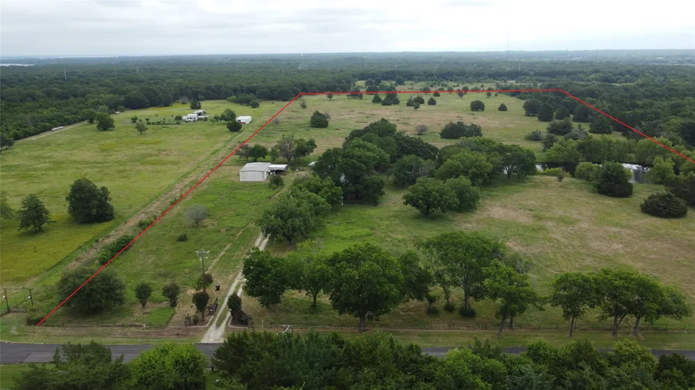 18692 County Road 334 Quinlan, TX 75474