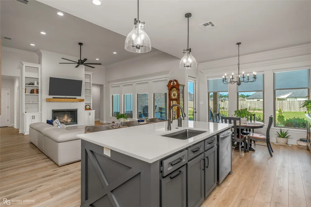 136 Sitka Loop Haughton, LA 71037
