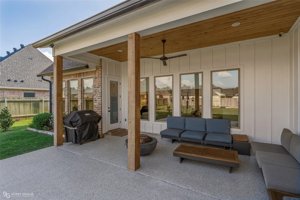 136 Sitka Loop Haughton, LA 71037