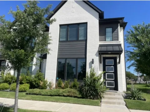 7569 Reis Lane