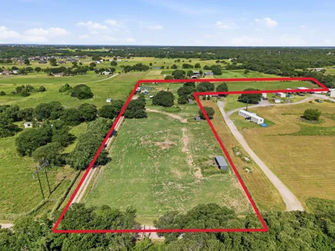 139 Private Road 4902