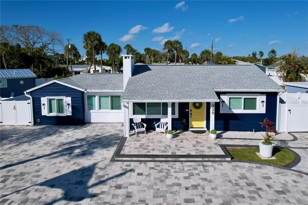 220 40TH AVENUE St Pete Beach, FL 33706