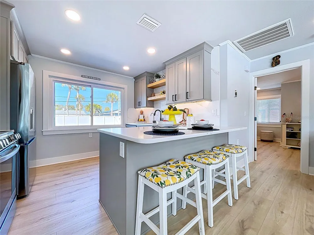 220 40TH AVENUE St Pete Beach, FL 33706