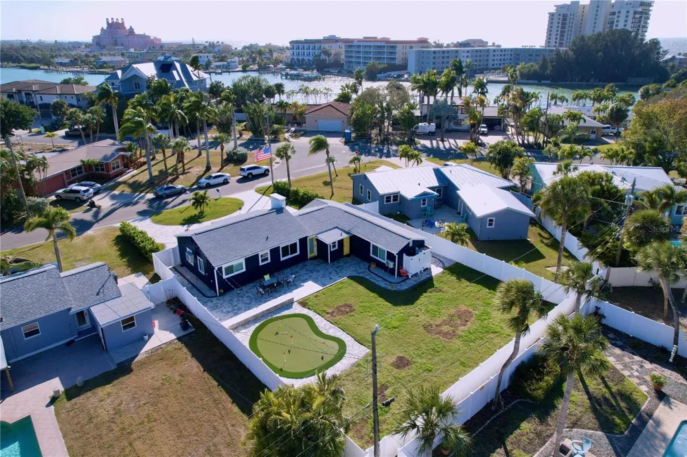 220 40TH AVENUE St Pete Beach, FL 33706