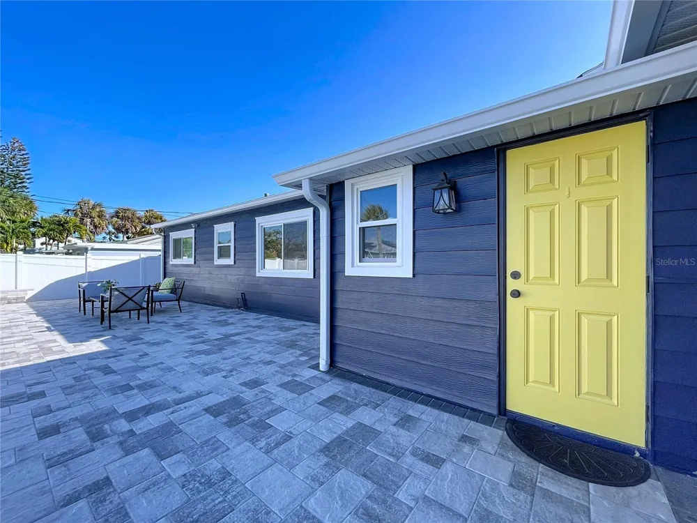220 40TH AVENUE St Pete Beach, FL 33706
