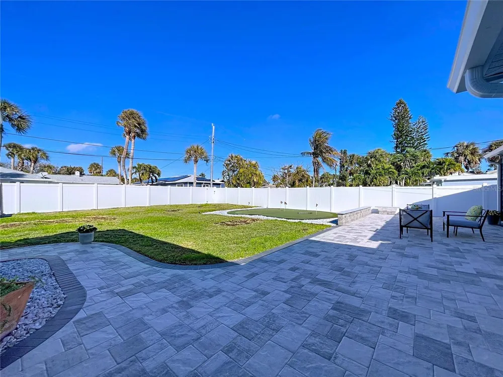 220 40TH AVENUE St Pete Beach, FL 33706