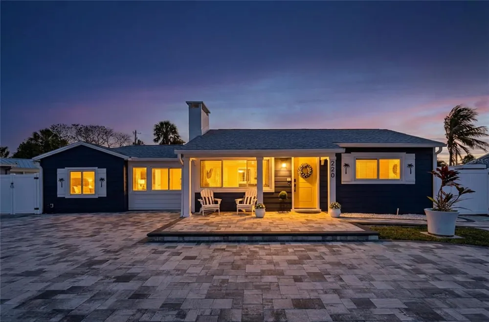 220 40TH AVENUE St Pete Beach, FL 33706