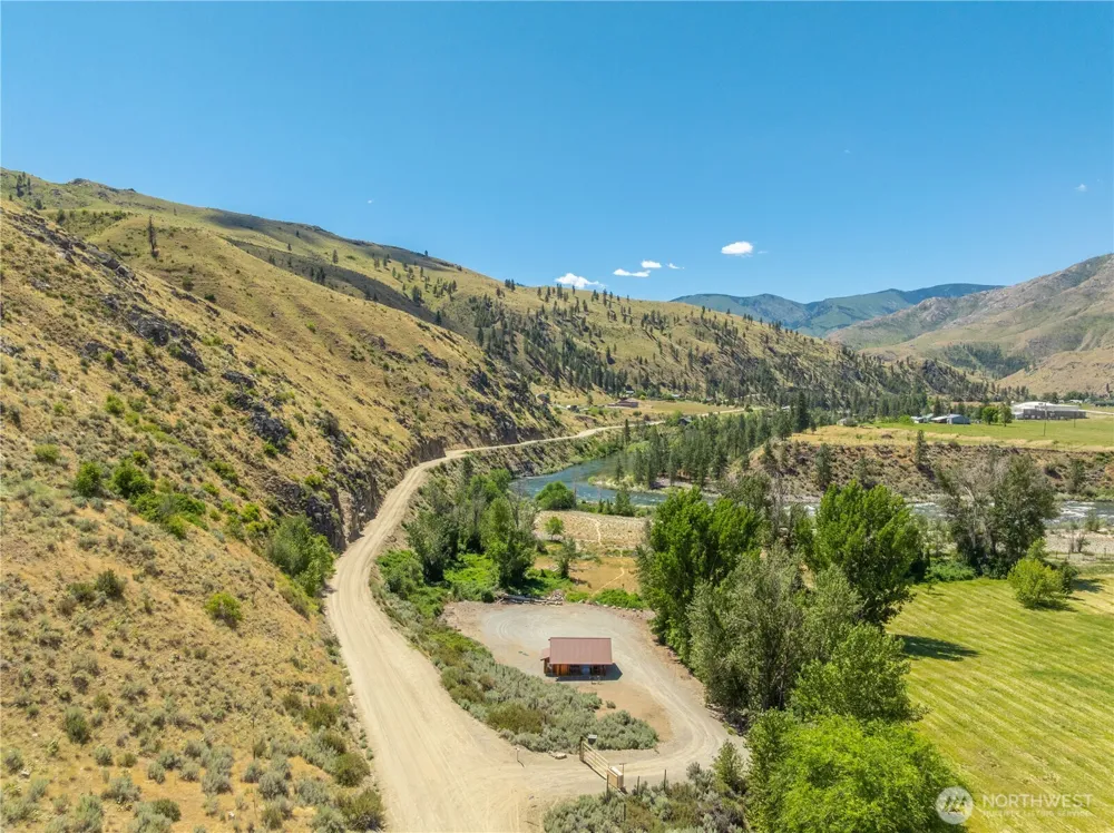 164 B Burma Road Pateros, WA 98846