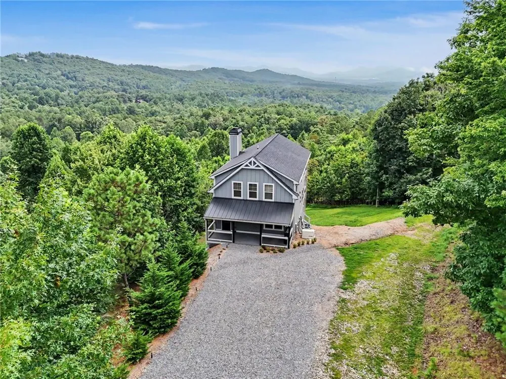 9 Queens Court Blairsville, GA 30512