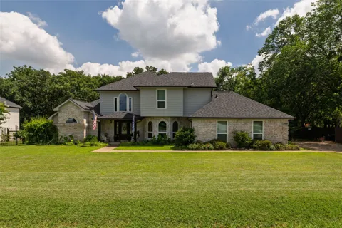 1530 Nightingale Circle