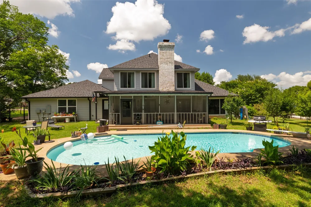 1530 Nightingale Circle Keller, TX 76262