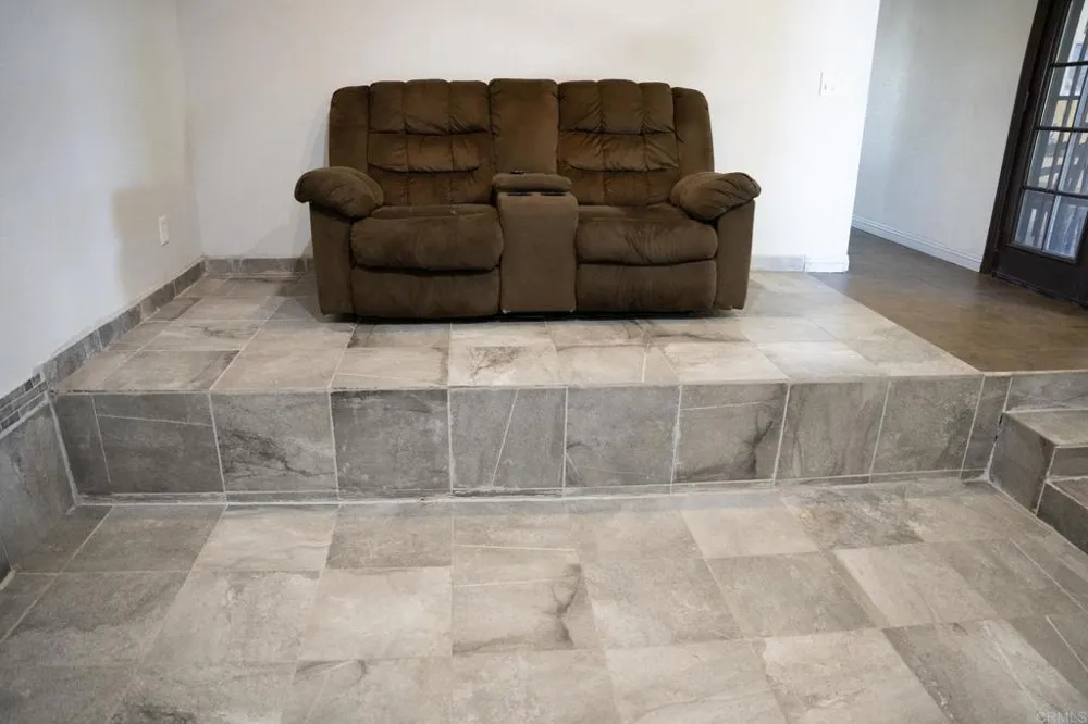 1561 W Heil Avenue El Centro, CA 92243