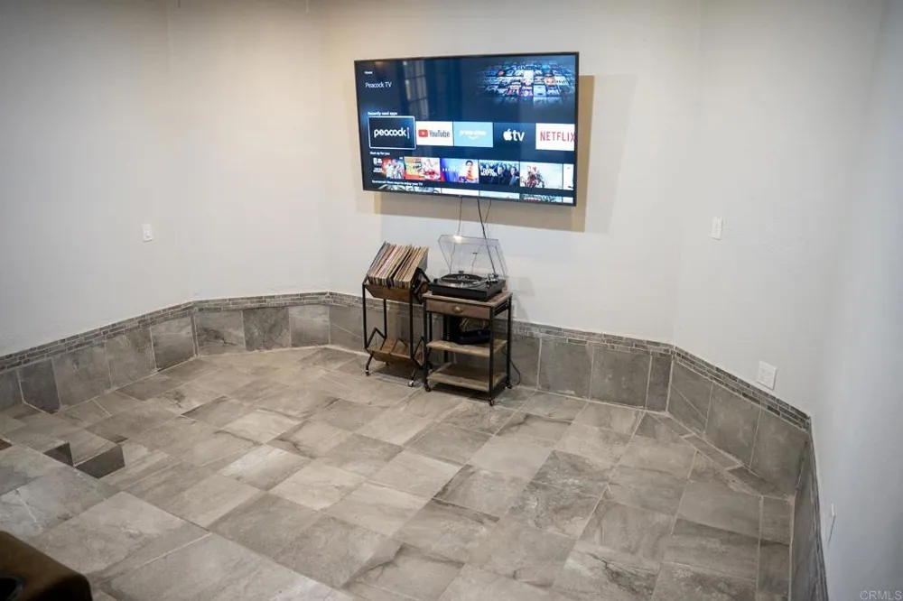 1561 W Heil Avenue El Centro, CA 92243