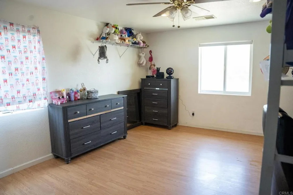 1561 W Heil Avenue El Centro, CA 92243