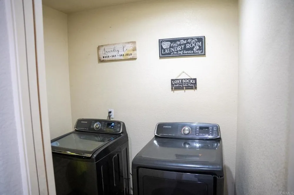 1561 W Heil Avenue El Centro, CA 92243