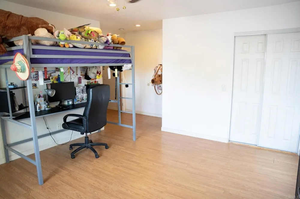 1561 W Heil Avenue El Centro, CA 92243