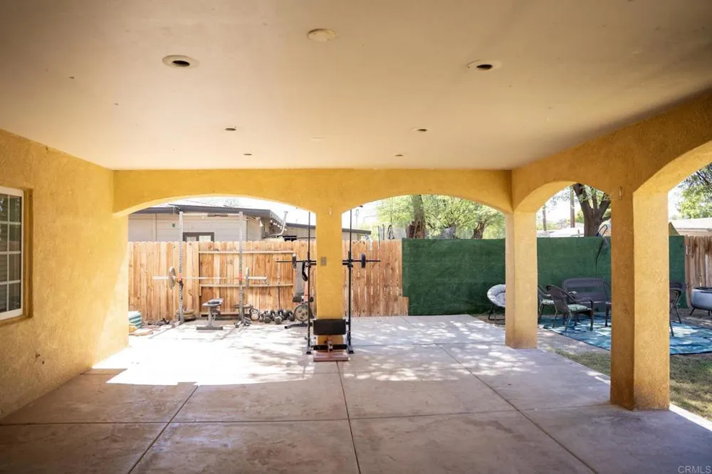 1561 W Heil Avenue El Centro, CA 92243