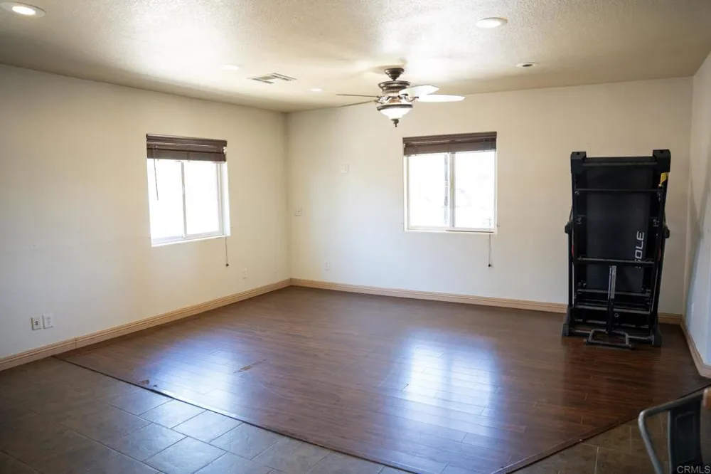 1561 W Heil Avenue El Centro, CA 92243