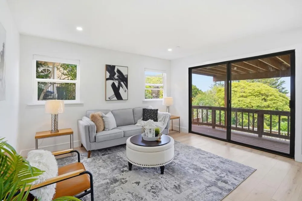 27 Midway Avenue Mill Valley, CA 94941