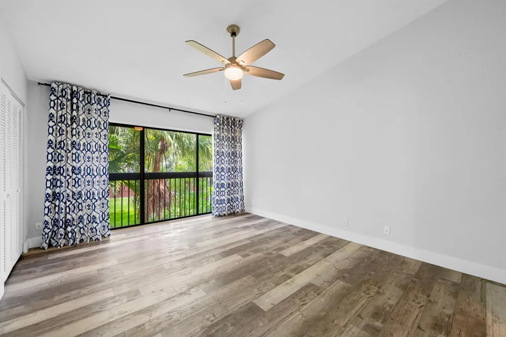 4221 SW 71st Way #4221 Davie, FL 33314