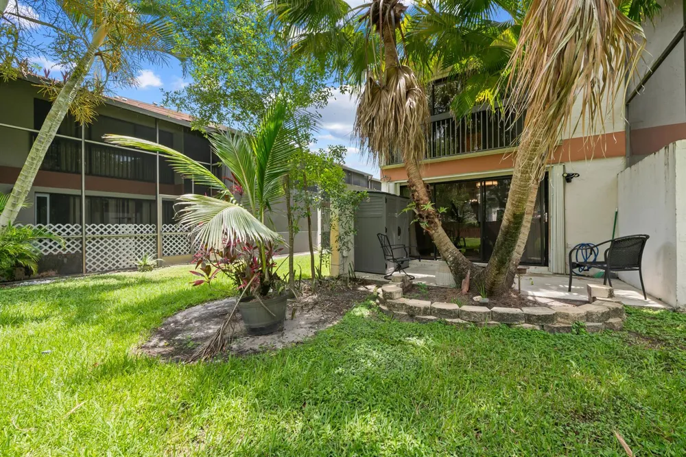 4221 SW 71st Way #4221 Davie, FL 33314