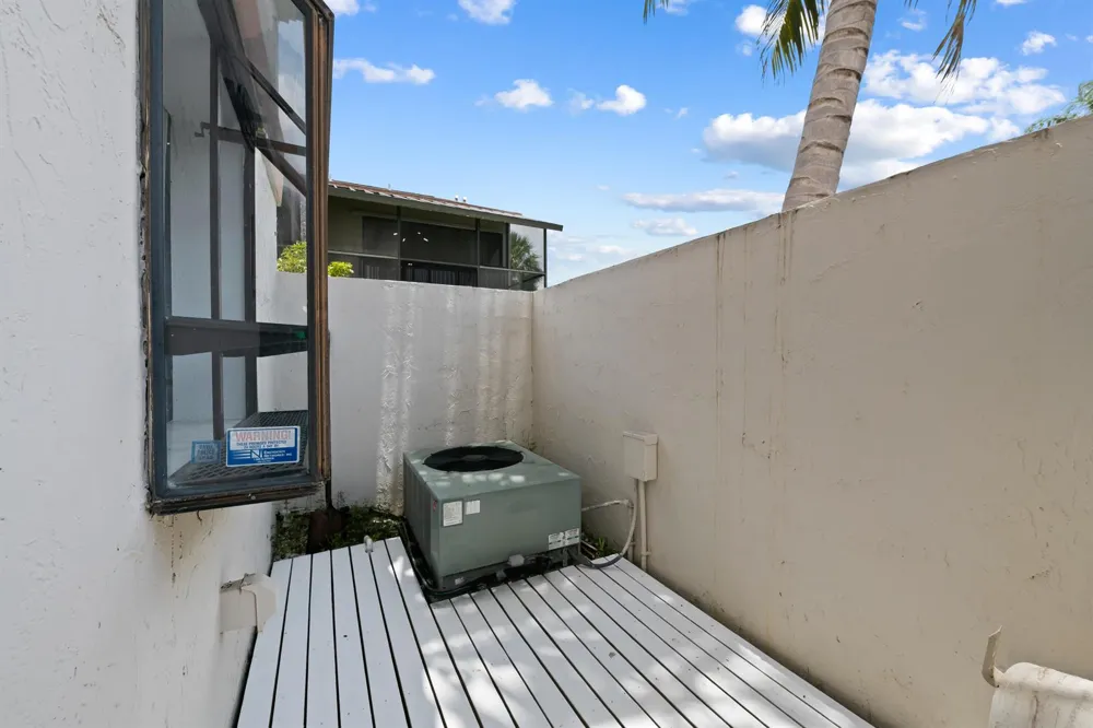 4221 SW 71st Way #4221 Davie, FL 33314