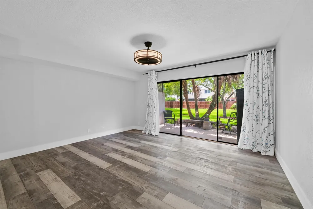 4221 SW 71st Way #4221 Davie, FL 33314