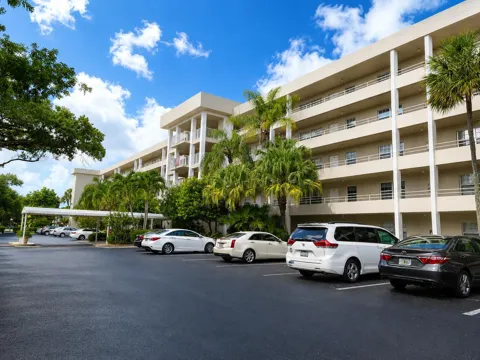 804 Cypress Boulevard #104