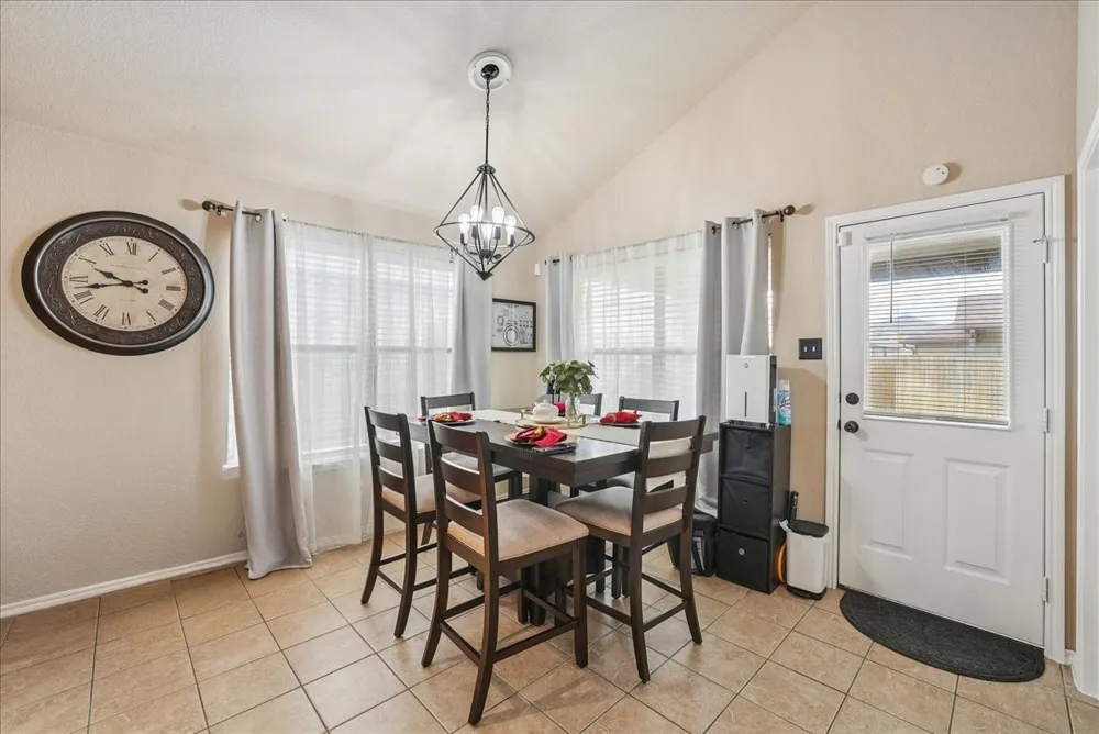 4037 Tiburon Street Fort Worth, TX 76106