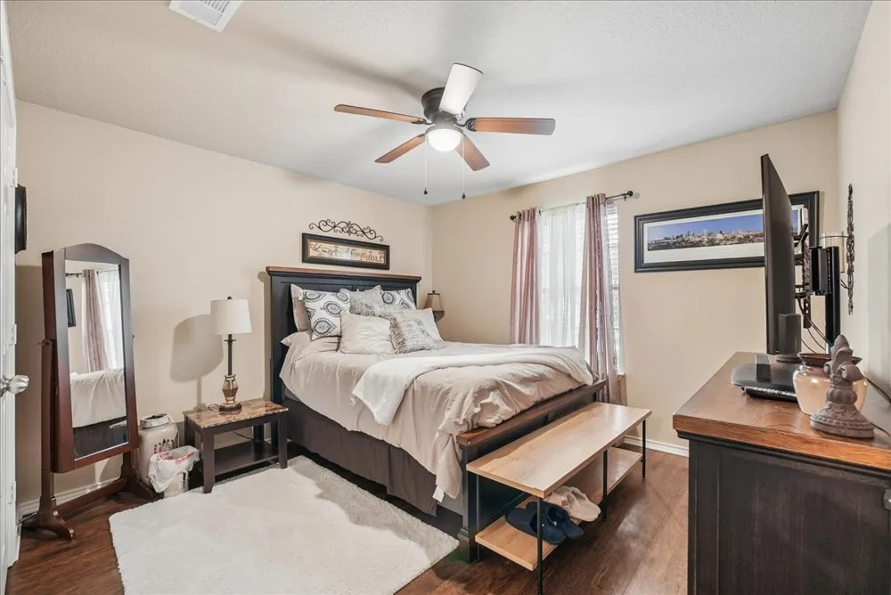 4037 Tiburon Street Fort Worth, TX 76106