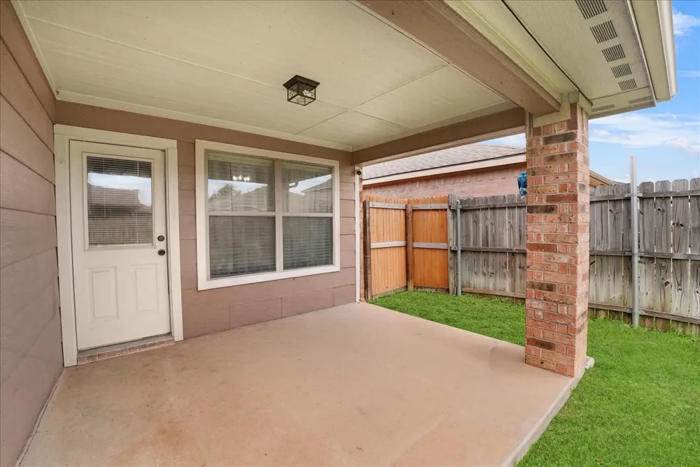 4037 Tiburon Street Fort Worth, TX 76106