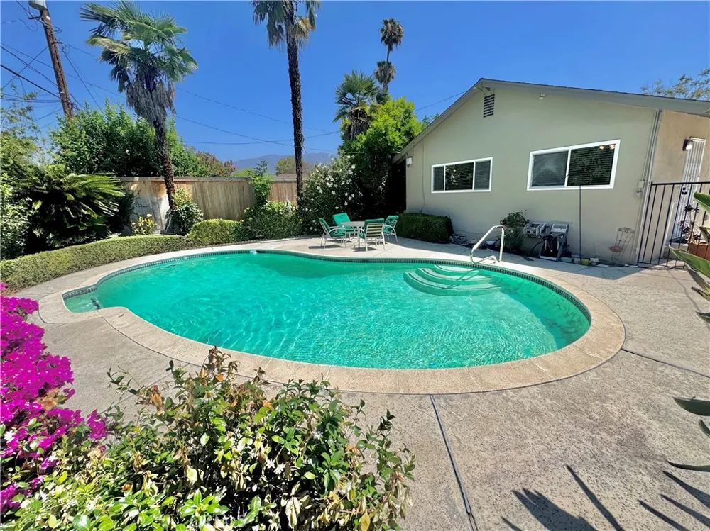 509 California Claremont, CA 91711
