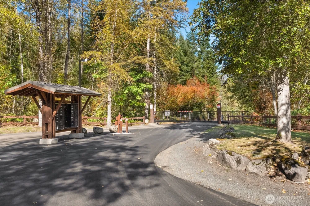 40320 32nd Avenue E Eatonville, WA 98328