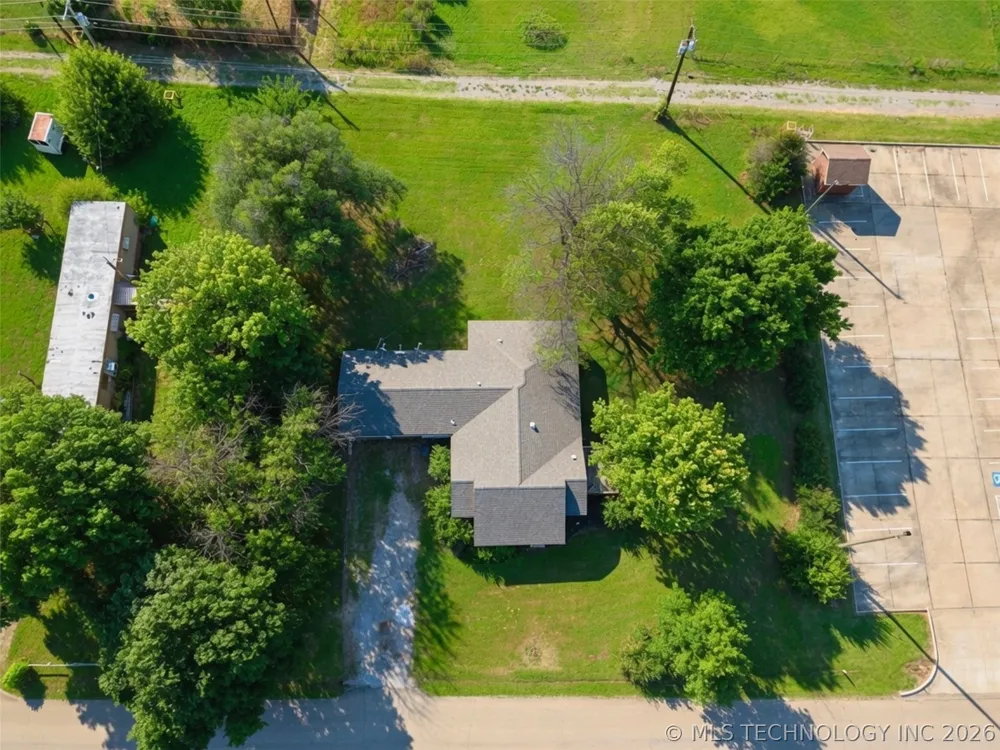 1417 E Oak Street Cushing, OK 74023