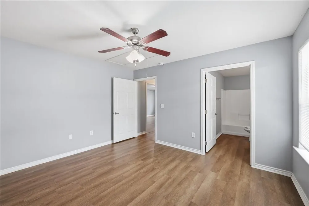 228 W Elm Avenue Winnie, TX 77665