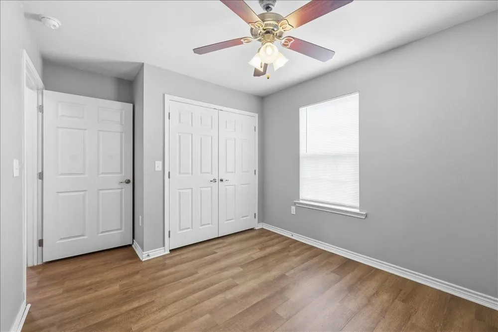 228 W Elm Avenue Winnie, TX 77665