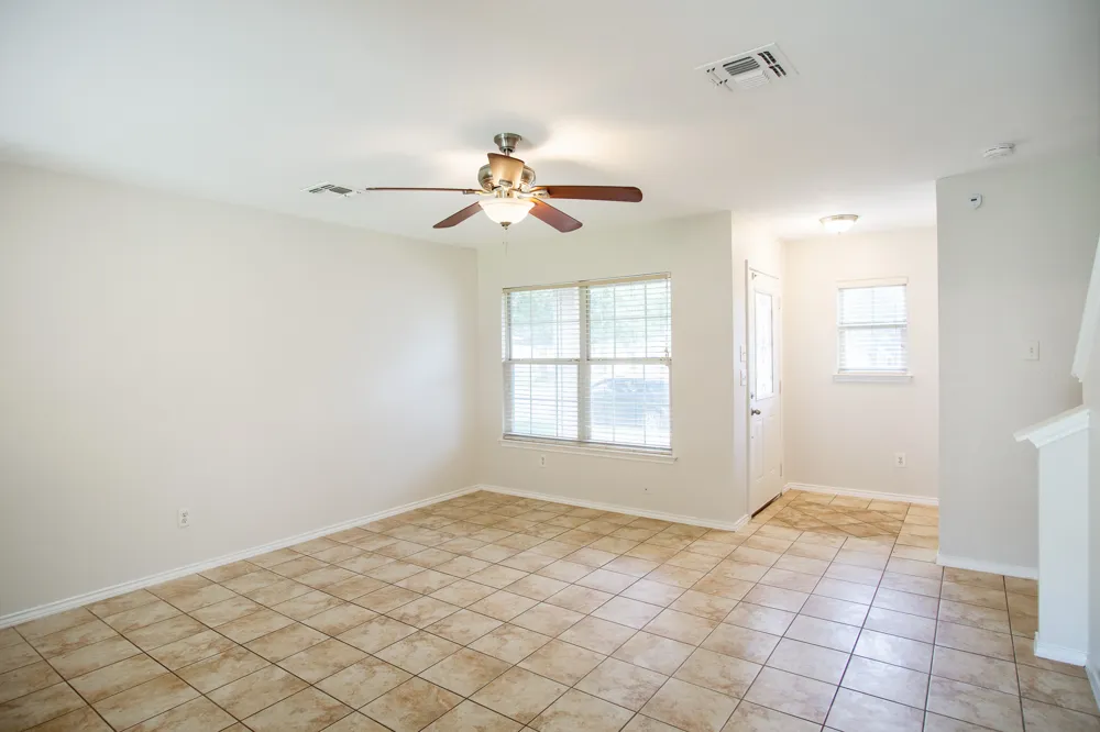 13408 Coomes Drive Del Valle, TX 78617