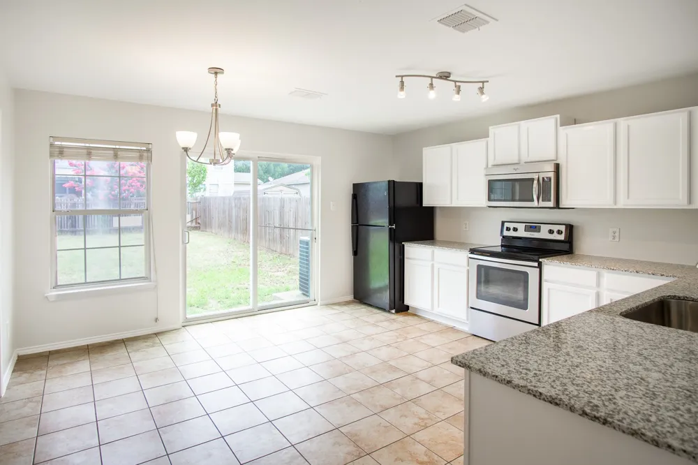 13408 Coomes Drive Del Valle, TX 78617