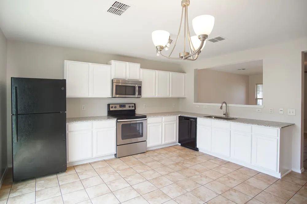13408 Coomes Drive Del Valle, TX 78617