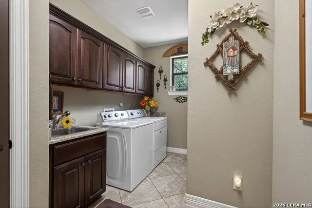 1467 Palomino Springs Dr Bandera, TX 78003
