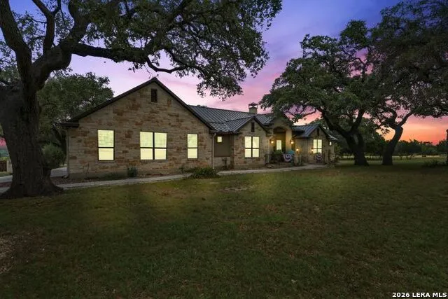 1467 Palomino Springs Dr Bandera, TX 78003