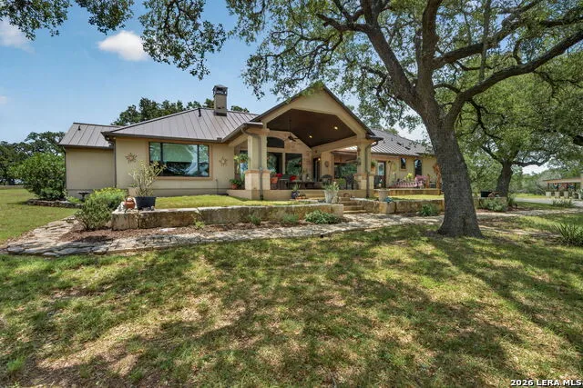 1467 Palomino Springs Dr Bandera, TX 78003