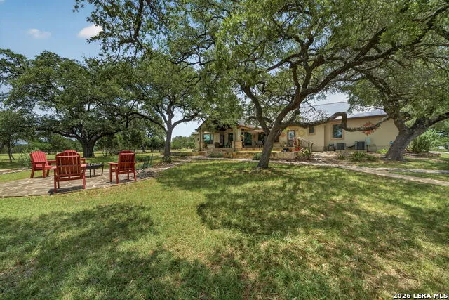 1467 Palomino Springs Dr Bandera, TX 78003