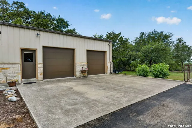 1467 Palomino Springs Dr Bandera, TX 78003