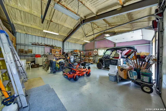 1467 Palomino Springs Dr Bandera, TX 78003