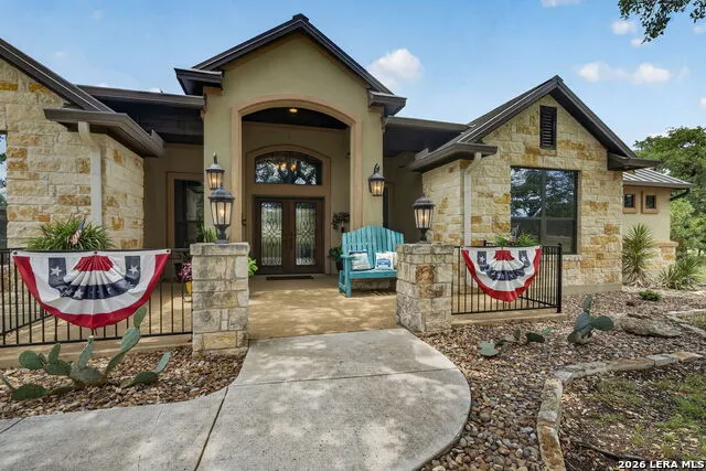 1467 Palomino Springs Dr Bandera, TX 78003
