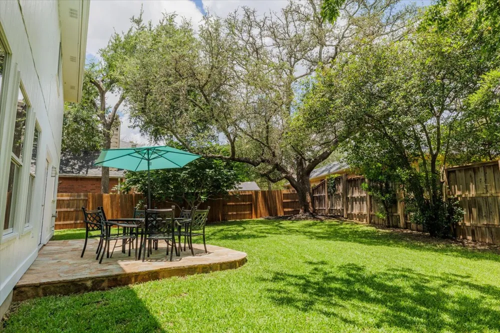 7136 Ridge Oak Road Austin, TX 78749