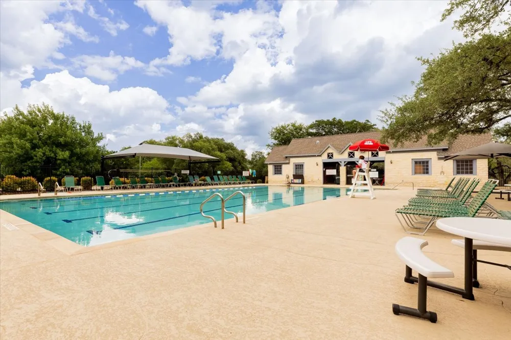 7136 Ridge Oak Road Austin, TX 78749