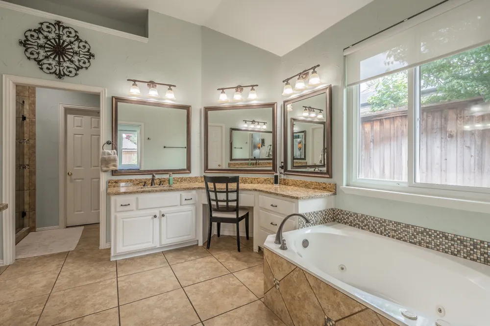 3620 Oakcrest Drive Plano, TX 75025
